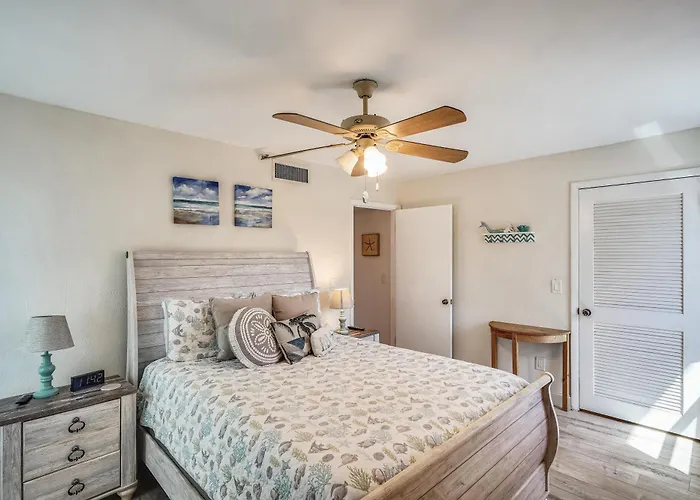 Pelican Pointe 2c Holiday home Clearwater Beach
